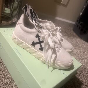Off White Sneakers